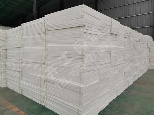 水泥發泡保溫板具有好多優秀的功能